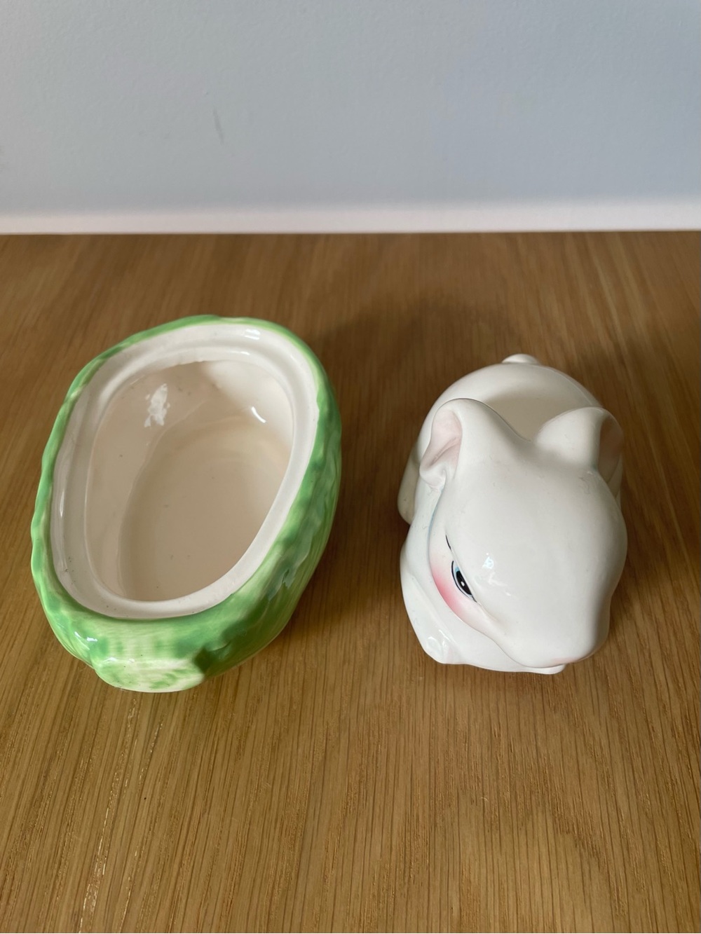 Vintage 70s Bunny Rabbit with Blue Bow on Cabbage Trinket Dish - Picture 14 of 14